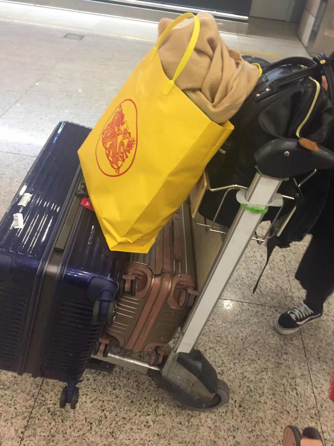做副业发快递要多少钱一个_快递公司适合开的副业_快递做什么副业