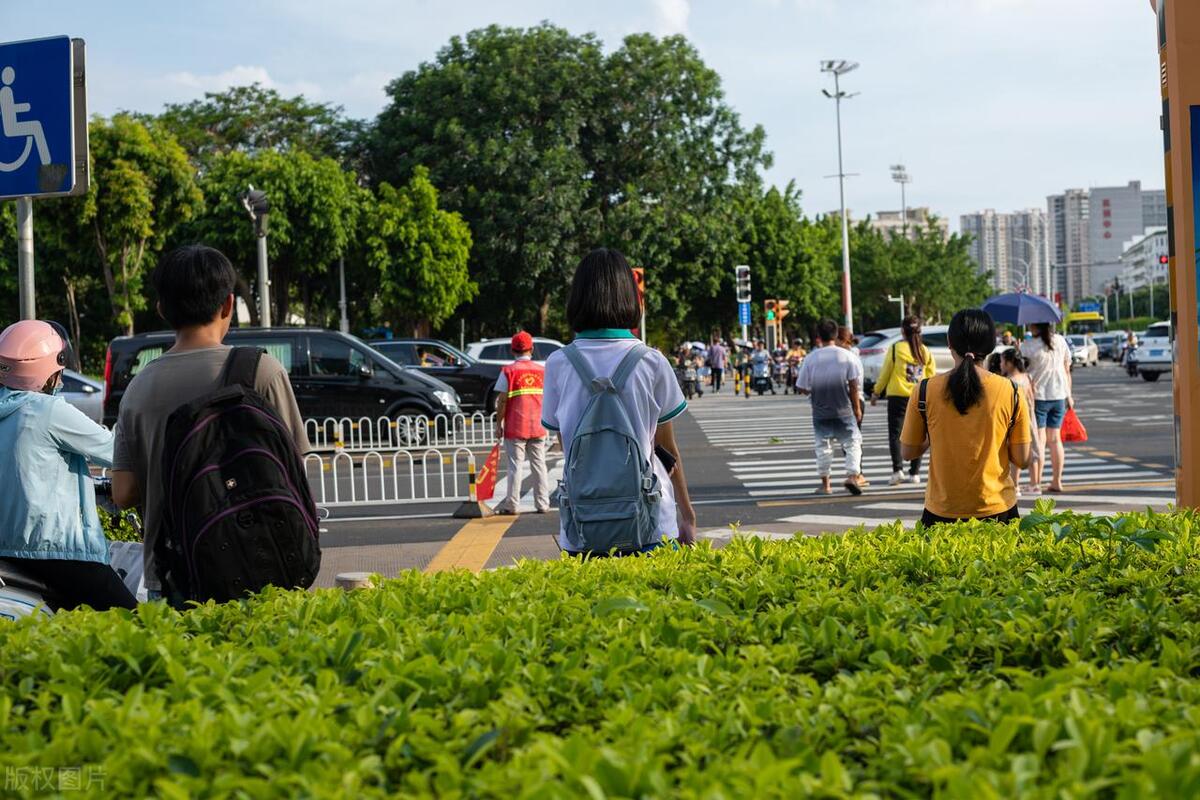 幼师做什么兼职能挣钱_幼师搞个啥副业能养活自己_幼师在家做副业渠道靠谱