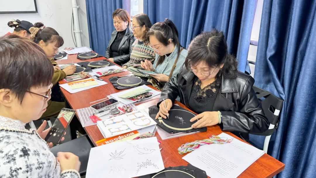 在家副业教师做什么_教师在家做副业_在家副业教师做什么好