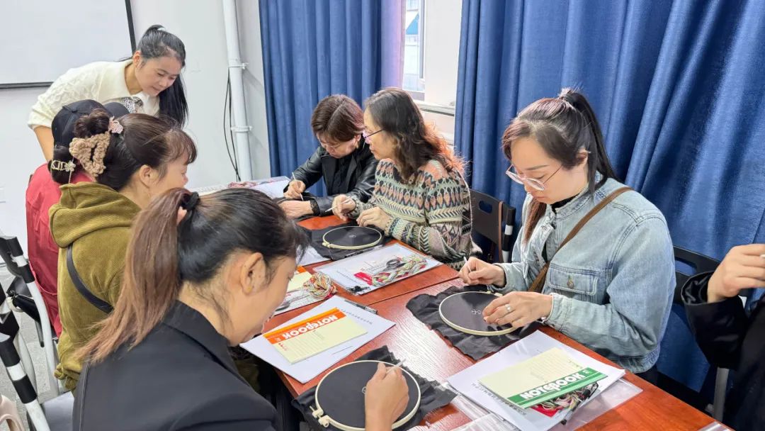 在家副业教师做什么_在家副业教师做什么好_教师在家做副业