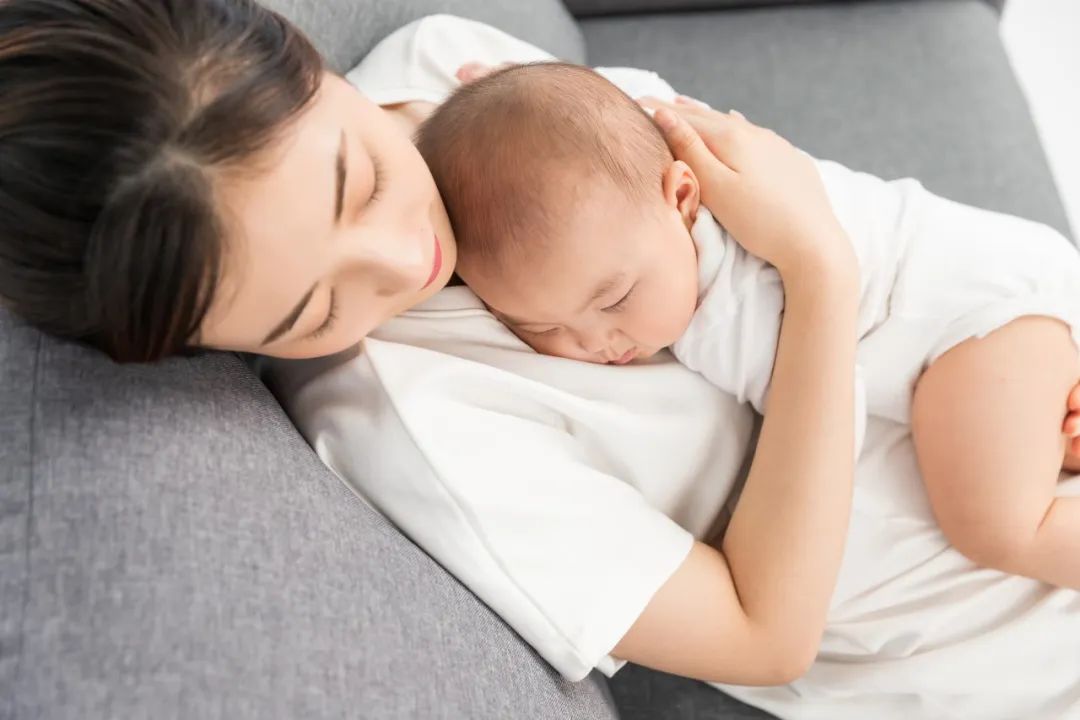 80后在家副业-副业揭秘：80后宝妈，在家月入过万，比上班的工资还高？怎么做到的-优创圈