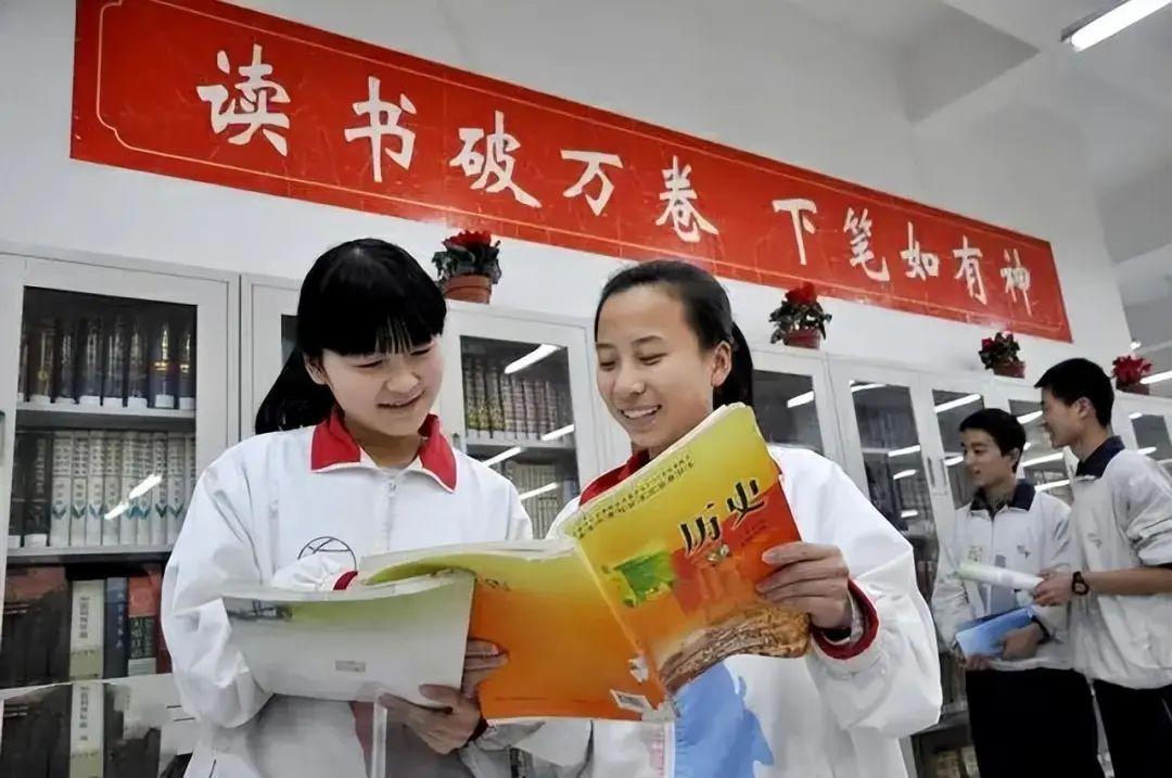 单招生在家副业-这10个专业，张雪峰老师推荐，适合普通家庭穷人家孩子报考-优创圈
