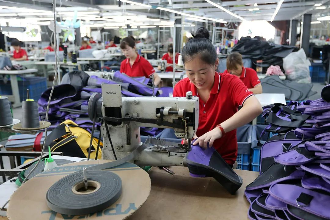 没钱在家搞啥副业好-普通人为什么一定要拥有自己的副业？这是最扎心的回答-优创圈
