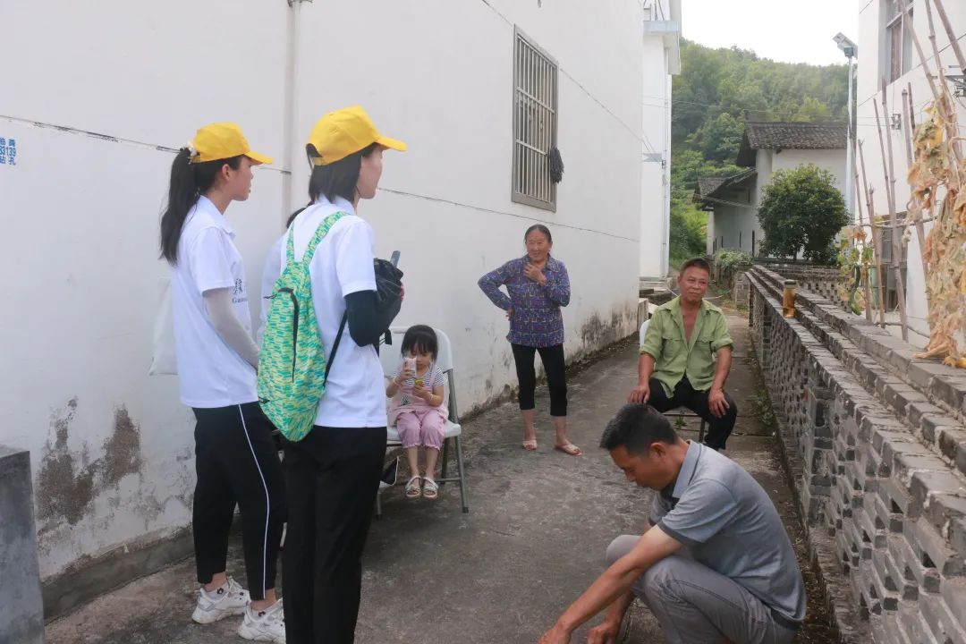 小镇副业适合做些什么_小镇青年在家旅游副业_小镇青年的娱乐方式