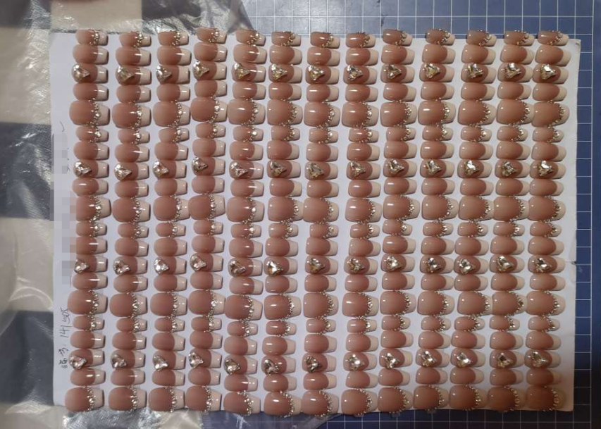 美甲在家副业赚钱吗_美甲赚钱吗怎么经营怎么投资_美甲在家赚钱副业能做吗