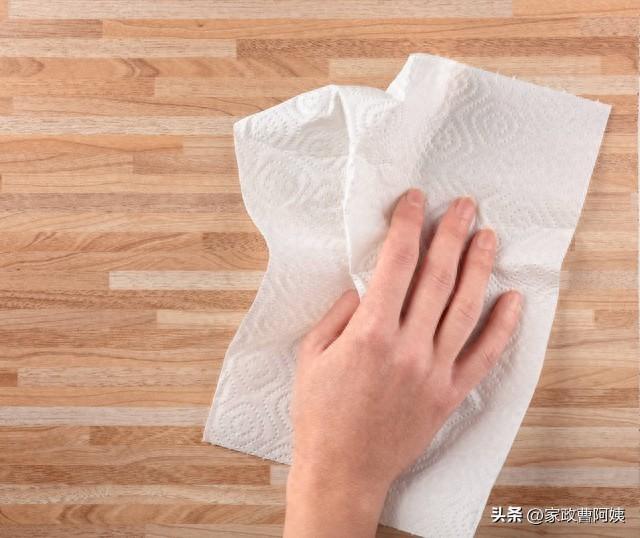 英语好可以在家搞副业-雇主家的外国客人较多，52岁的保姆想学英语了，有点异想天开-优创圈