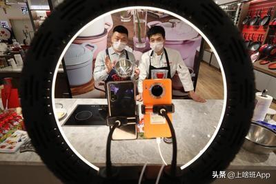 图片[2]-游戏主播怎么赚钱-主播真的能赚钱吗？主播的赚钱方式有哪些？-优创圈