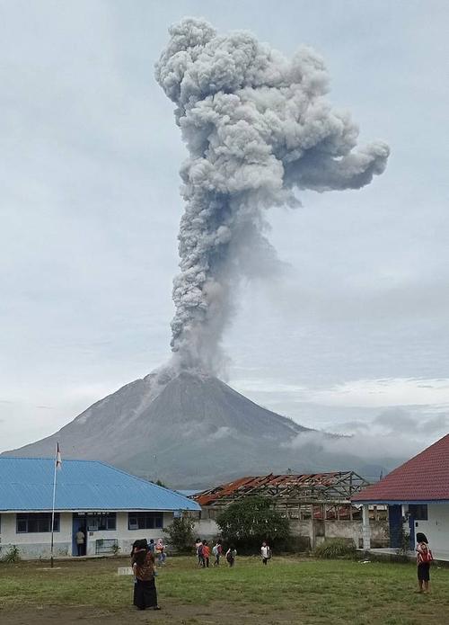 如何靠火山赚钱_火山怎么赚钱_火山赚钱小视频下载安装