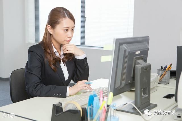 怎么在手机上赚钱-怎么轻松用手机月赚8400元？-优创圈
