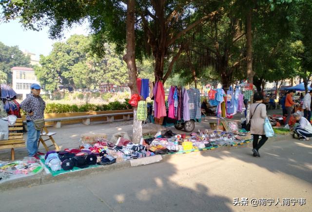 摆摊赚钱才能做生意吗_怎么摆摊才能赚钱_摆摊赚钱才能赚钱吗