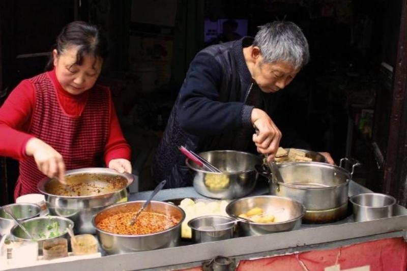 图片[5]-没有工作怎么赚钱-一名50多岁的人没工作，在什么行业，挣钱会容易？-优创圈