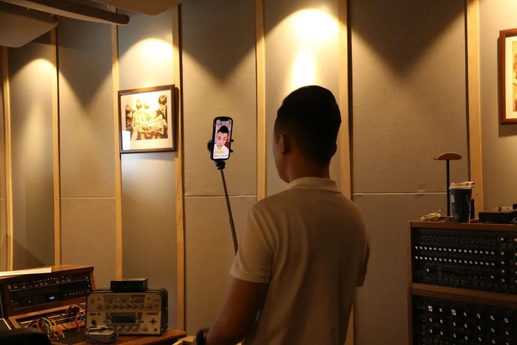 图片[2]-酷狗直播怎么赚钱-众妙娱乐赴港上市：毛利率在降，会成主播公会第一股吗？-优创圈