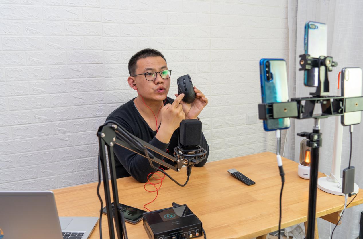 主播赚钱淘宝是真的吗_淘宝主播怎么赚钱_主播赚钱淘宝怎么赚钱