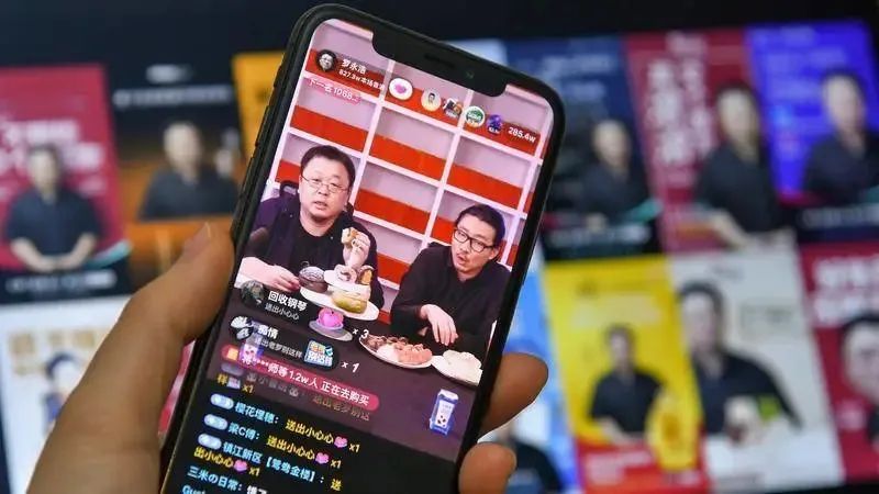 全民直播怎么赚钱-“不为赚钱，凑个热闹”酒业大型直播首秀，酒仙网拉飞哥来了｜云酒热点-优创圈