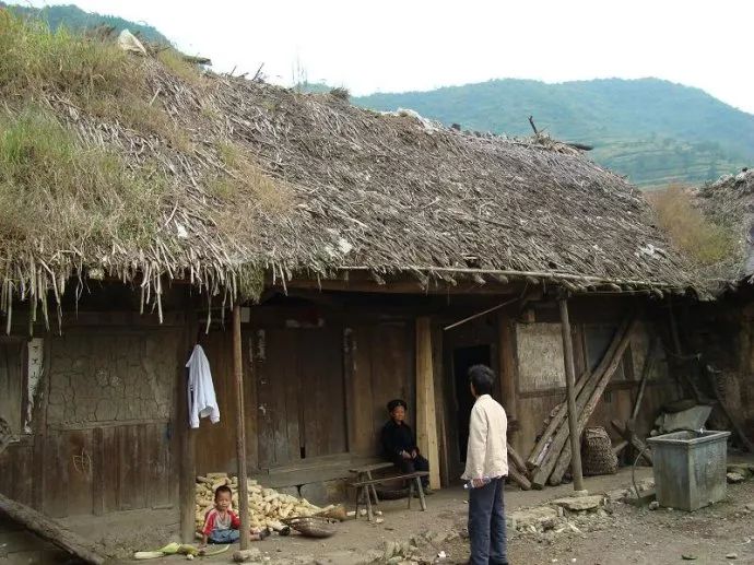 传奇蓝月手游_蓝月版本传奇_蓝月传奇怎么赚钱