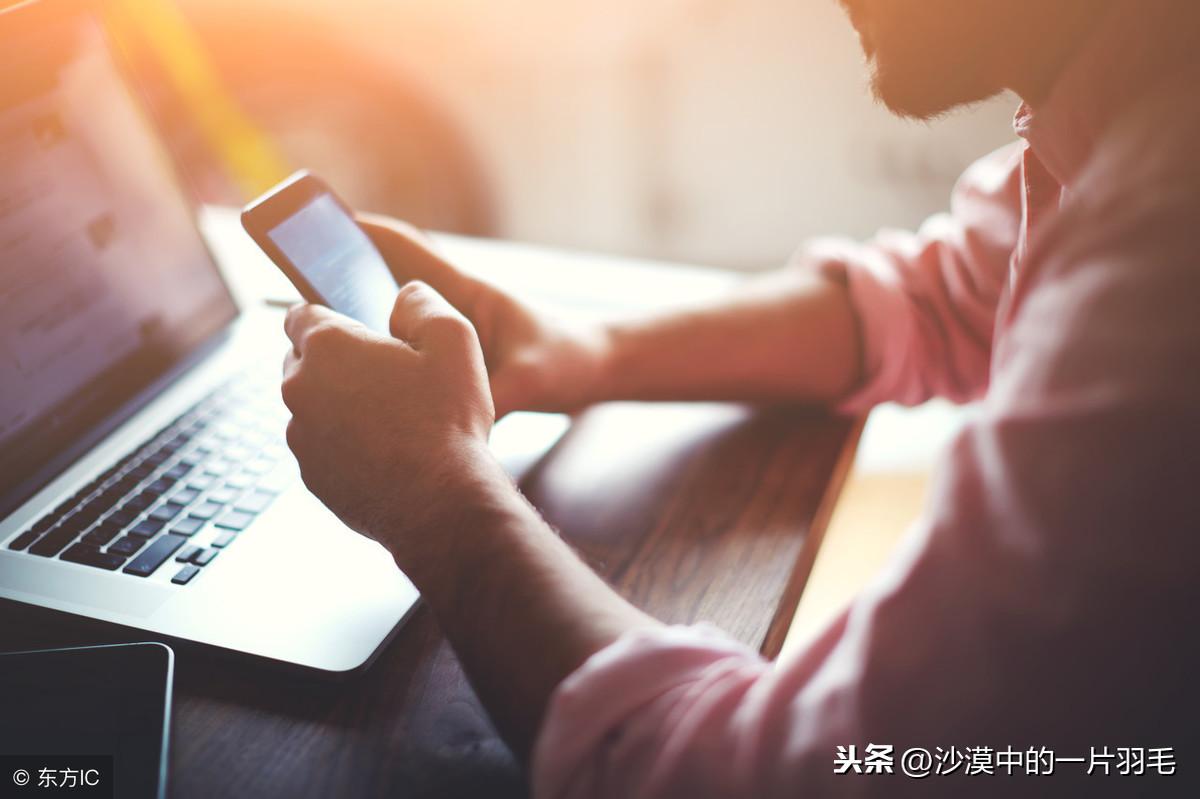 在家手机怎么可以赚钱-如何在家利用空间时间赚钱？一部手机发发朋友圈就可以月赚10000+-优创圈