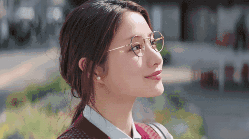化妆怎么赚钱_化妆赚钱还是美容赚钱_化妆赚钱吗