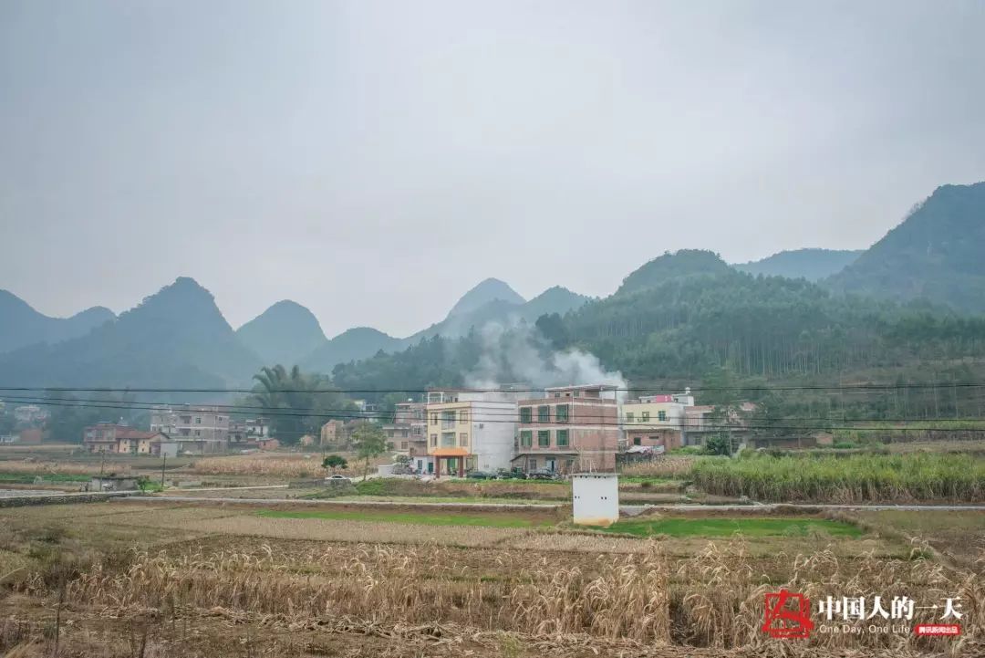 初中生存钱买手机_学生党初中手机赚钱_初中生怎么赚钱买手机