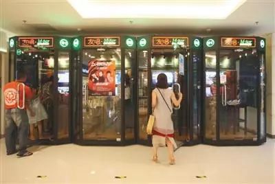 唱吧直播怎么赚钱-迷你KTV成新宠 真的是“不烧钱只赚钱”?