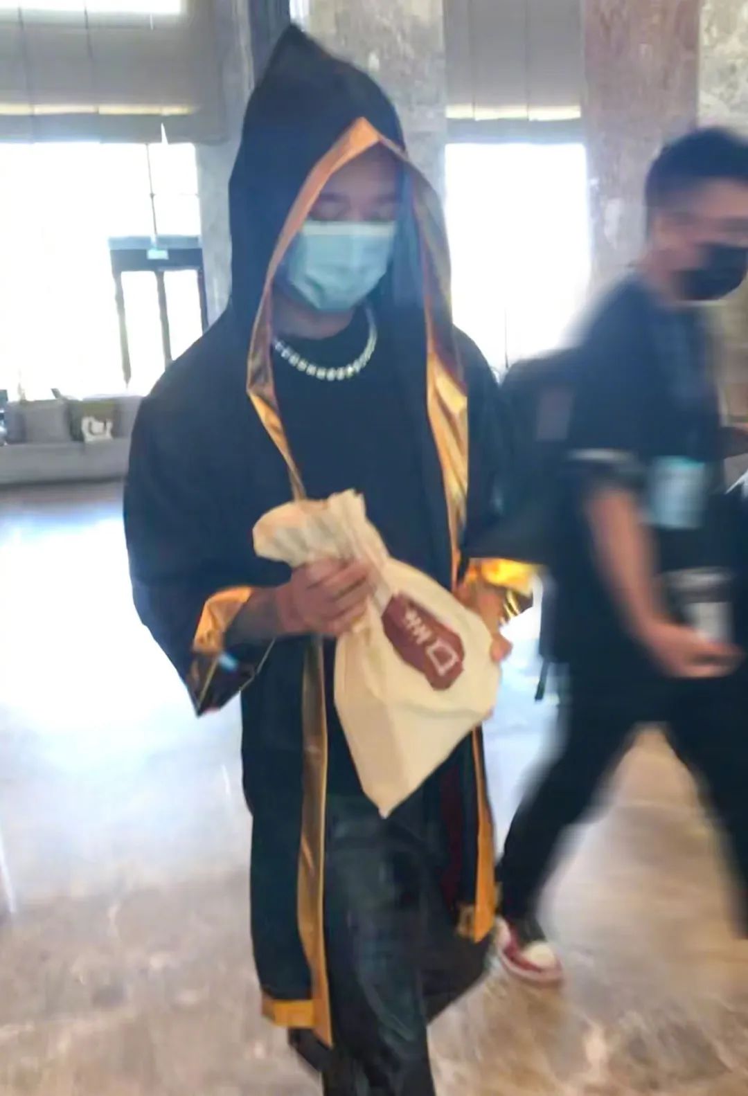 综艺节目怎么赚钱-为了恰钱上节目？PSY.P被骂惨，Rapper上综艺赚钱寒不寒碜？-优创圈