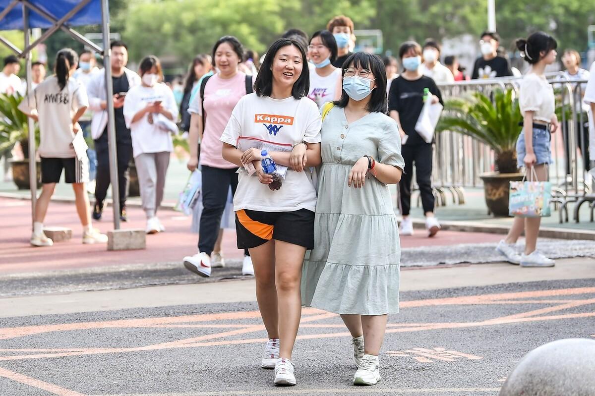 副业造句简单_副业怎么造句子_付造句子