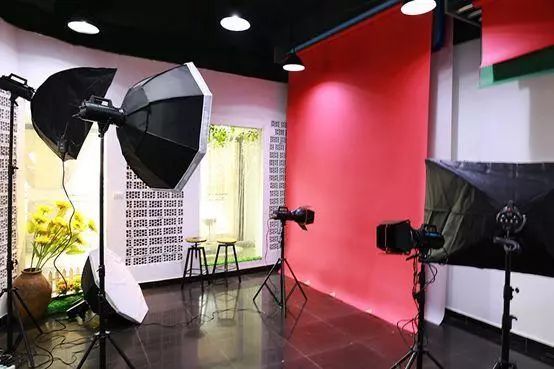 女生开什么店赚钱投资小_怎么赚钱快投资小_镇上开什么店好赚钱投资小