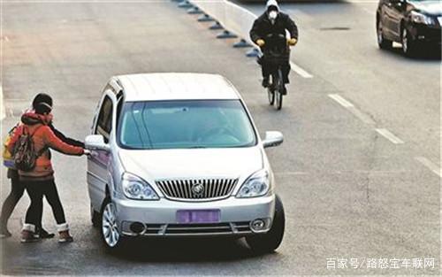 晚上想跑车挣钱_有车晚上怎么赚钱_有台小车晚上怎么赚钱