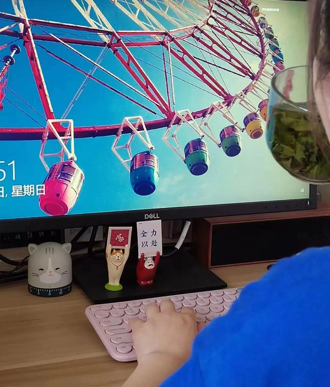 女生怎么赚钱最快_什么职业最赚钱女生_赚钱女生工作