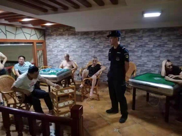 庄家彩赚钱开小号赚钱吗_六开彩小庄家怎么赚钱_庄家赚钱吗