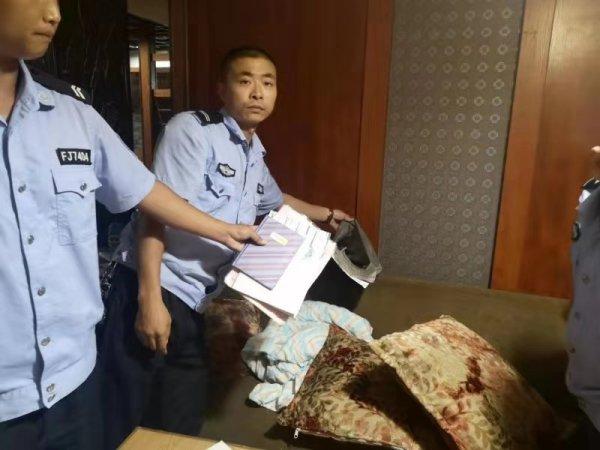 庄家彩赚钱开小号赚钱吗_六开彩小庄家怎么赚钱_庄家赚钱吗
