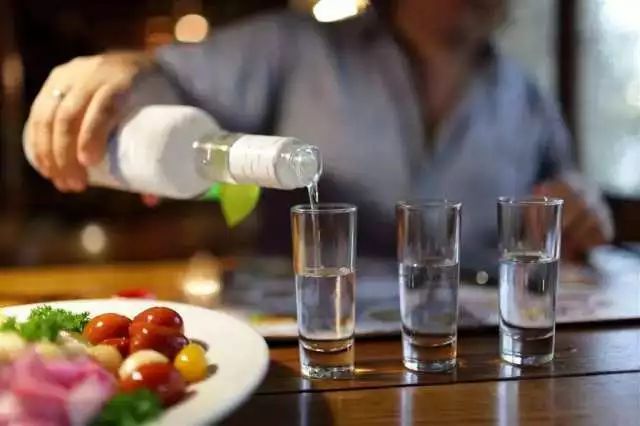 赚钱散装卖酒的软件_散装酒怎么卖才赚钱_赚钱散装卖酒违法吗
