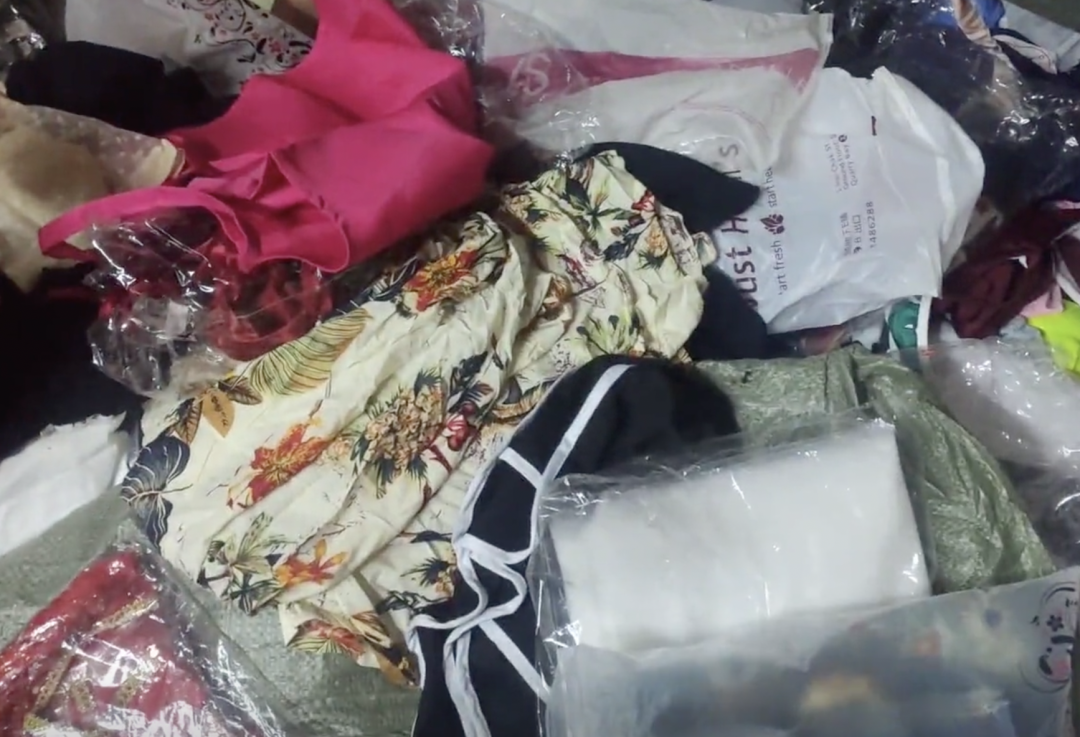 批发服装赚钱做什么行业_服装批发怎么做才赚钱_服装批发太赚了