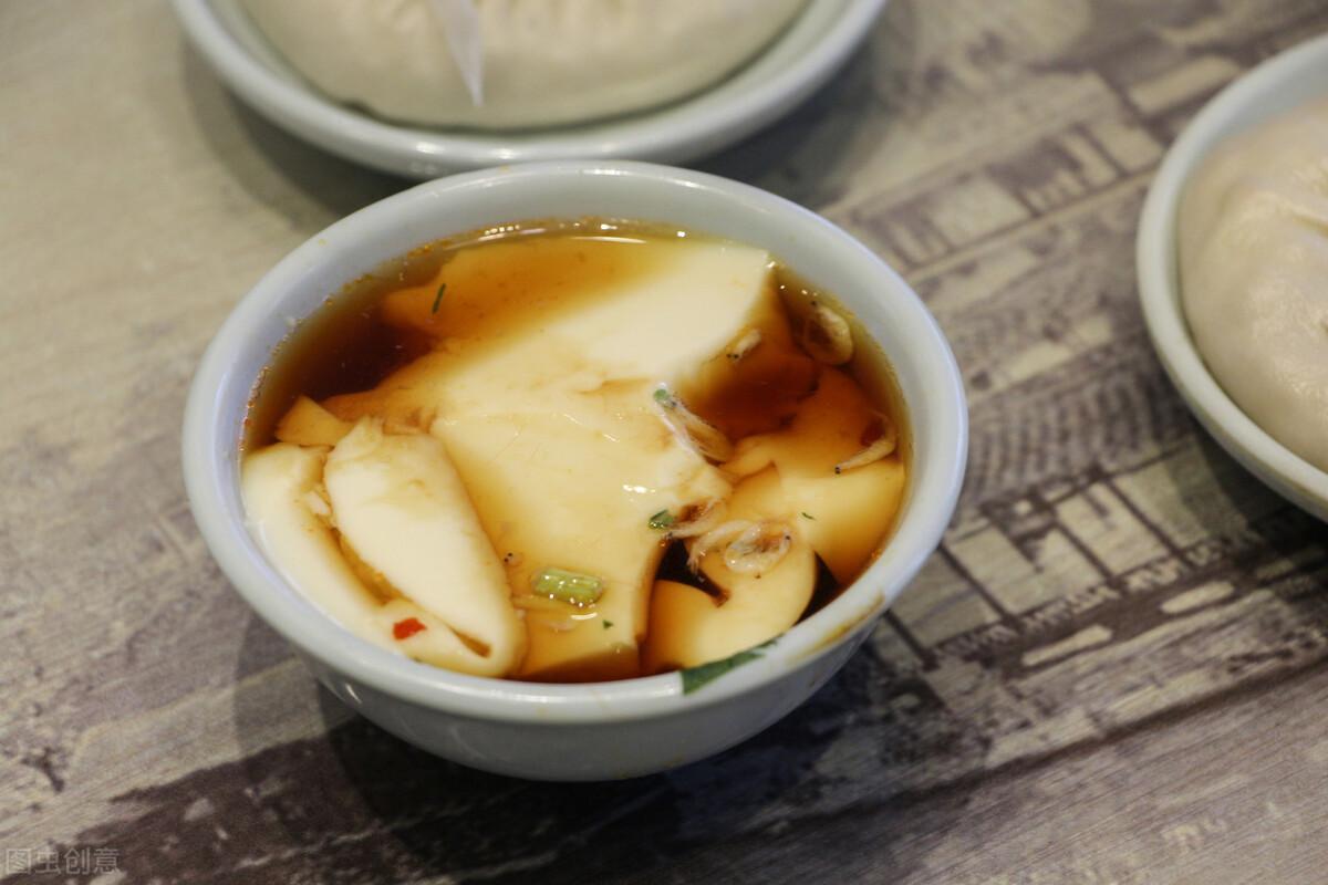 怎么卖豆腐脑最赚钱-为什么同样的豆腐脑，在店里端着碗喝比装杯子里好喝很多-优创圈