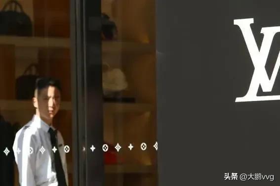 超市里赚钱的项目_超市赚钱金融app_金融超市怎么赚钱的
