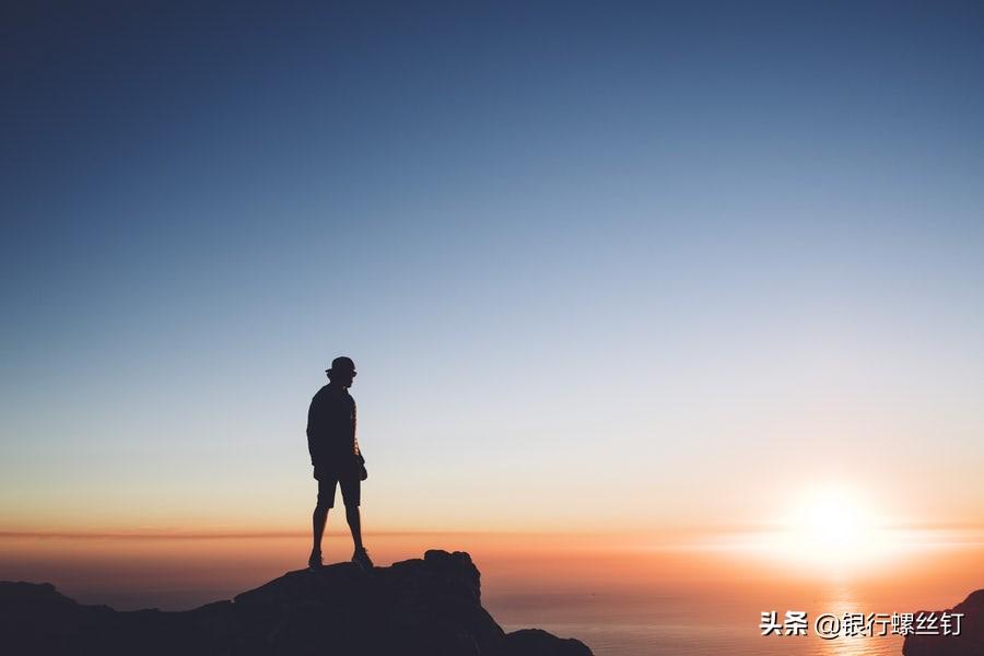 赚钱买基金才能赚到钱吗_怎么买基金才能赚钱_买基金赚的