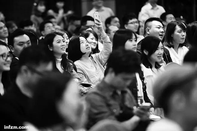 公众号游戏怎么赚钱-一个公众号凭啥估值上亿？-优创圈