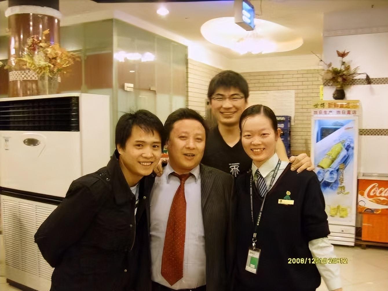 玫琳凯是怎么赚钱的-创业月入2万，湖南女大学生被工厂小伙追到，一起来深圳创业-优创圈