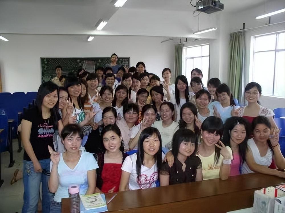 玫琳凯是怎么赚钱的_做玫琳凯的真实收入_最近几年玫琳凯赚钱的多吗