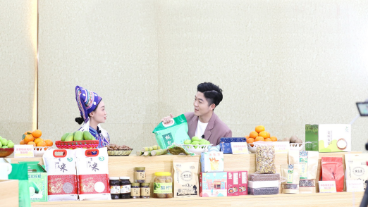 图片[2]-农产品配送怎么赚钱-【区媒关注】扶绥：直播带货助农产品畅销-优创圈