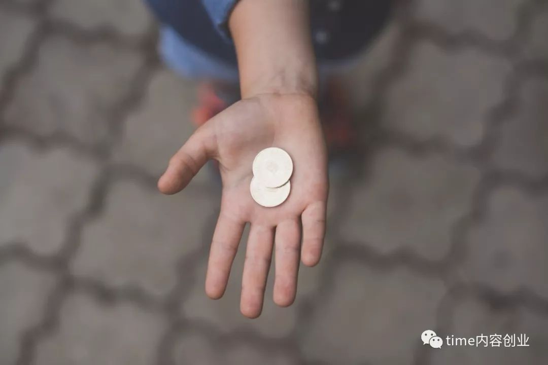 拍视频是怎么赚钱的-玩手机赚钱的方法，拍视频来“带货”，简单易操作，钱景很不错-优创圈