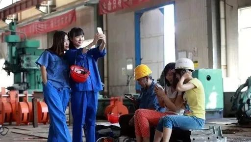 工厂中介是怎么赚钱的_中介赚什么钱厂里_中介工厂赚钱是诈骗吗