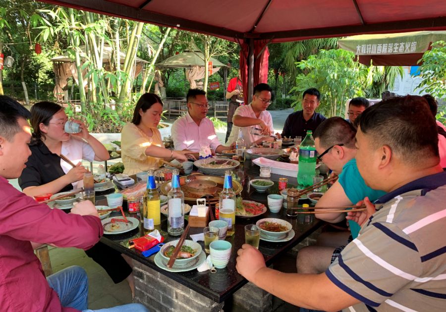 短视频自媒体怎么赚钱_视频短赚钱媒体是真的吗_短视频平台赚钱