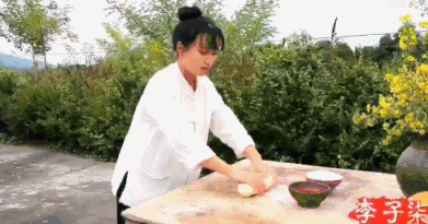 赚钱美图_赚钱美女_美拍吃秀怎么赚钱