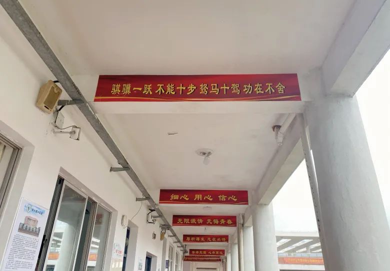 在校高中赚钱学生多吗_高中生学生赚钱_高中在校学生怎么赚钱