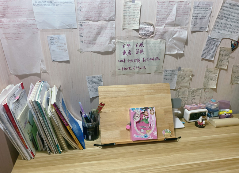 高中在校学生怎么赚钱_高中生学生赚钱_在校高中赚钱学生多吗