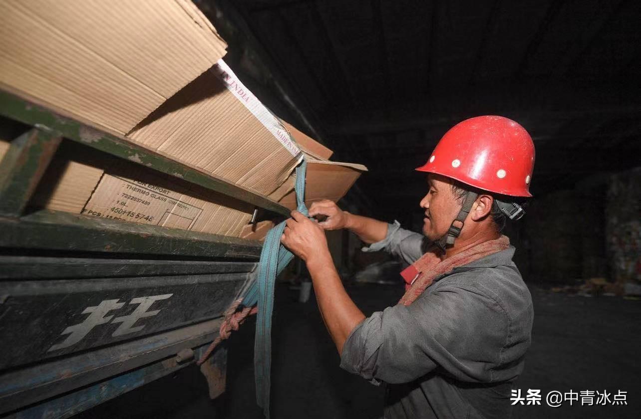 自己画的画怎么去赚钱_赚钱绘画软件叫什么_作画赚钱