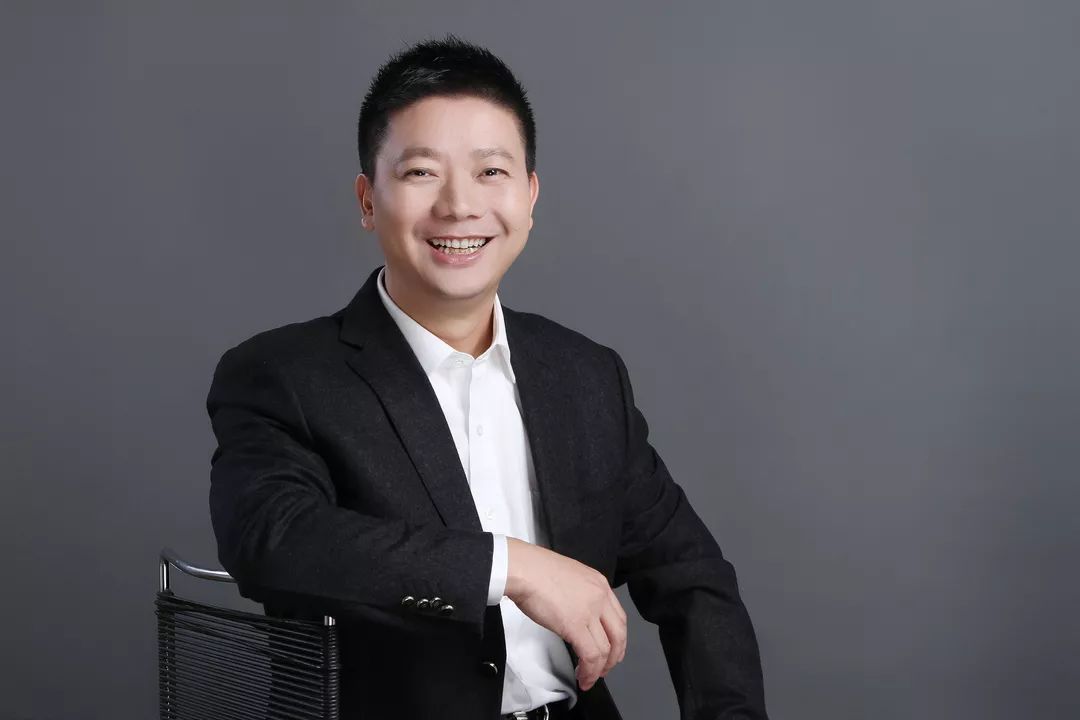 全民k歌歌房怎么赚钱-LIFE | 既爱盖房，也爱唱歌！南宁商界大佬的「小小梦想」-优创圈