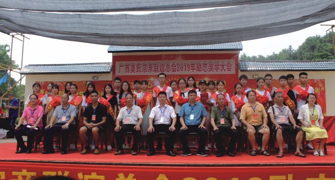 全民k歌赚钱攻略_全民k歌歌房怎么赚钱_全民k歌有没有钱赚