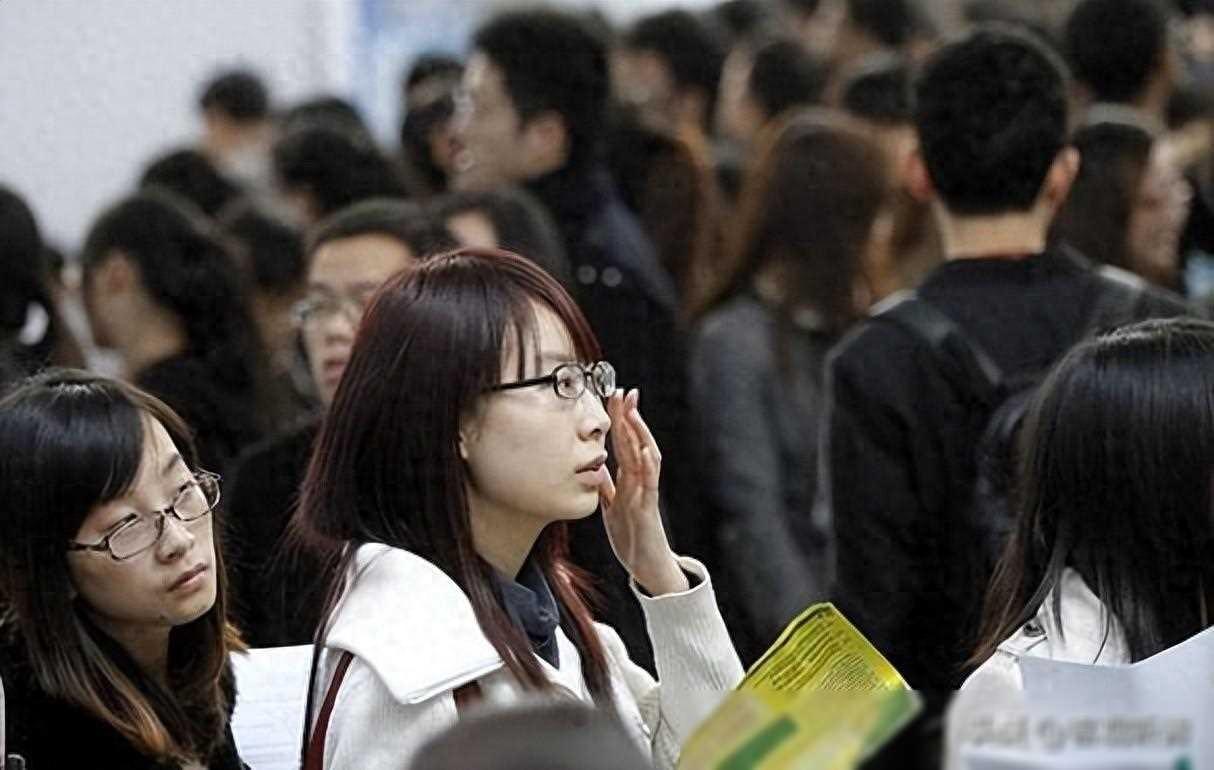 什么工作赚钱-未来10年，这6个行业不仅不会失业，而且赚钱稳定潜力巨大-优创圈