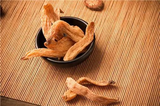 种什么药材最赚钱_种药材赚钱么_药材种植赚钱